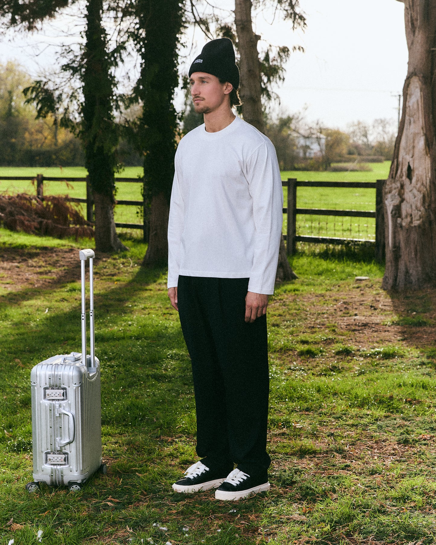 ESSENTIAL LONG SLEEVE